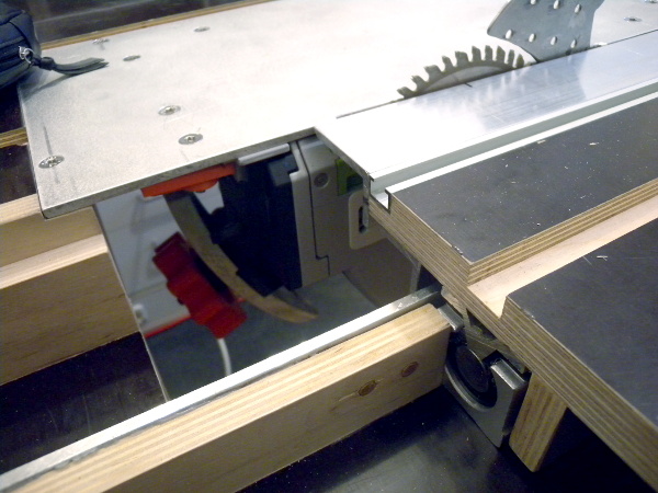 table saw: front opening