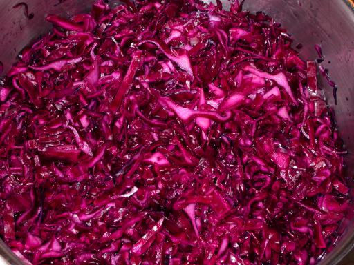 Red cabbage, cut into pieces